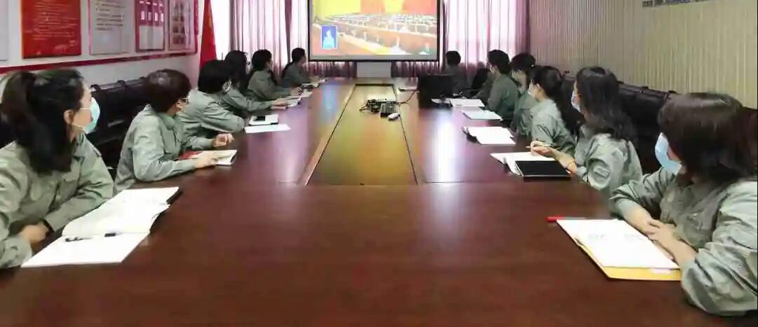 國家電網(wǎng)工作服定制案例圖片